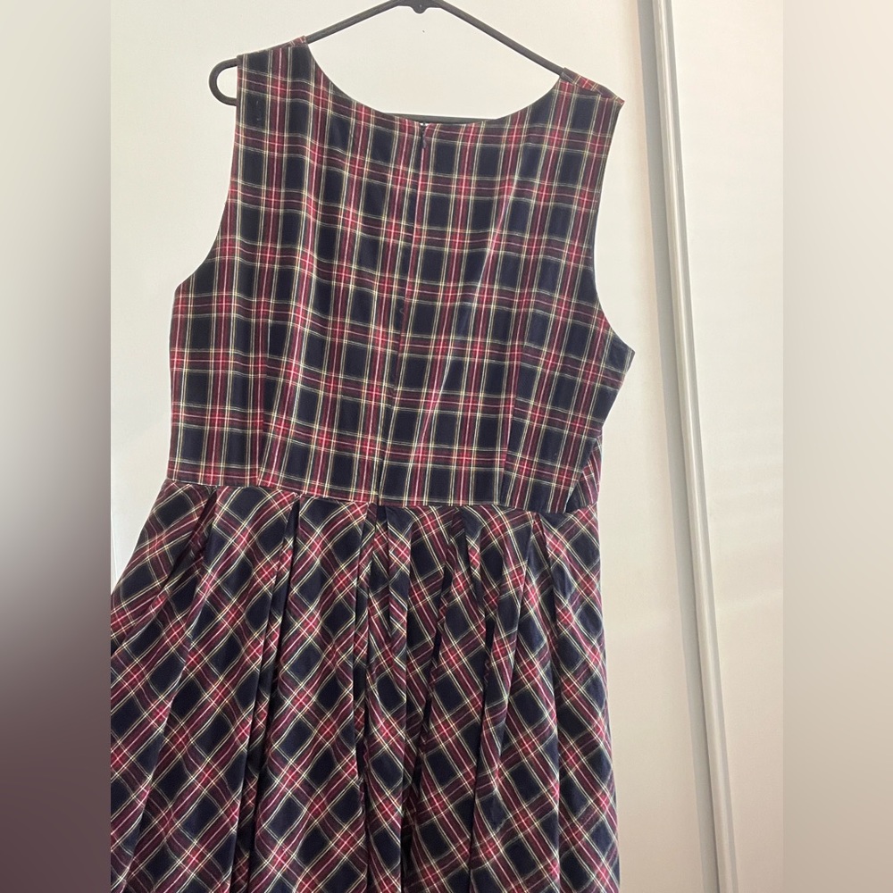 Checked Dress - Picture 2 of 8